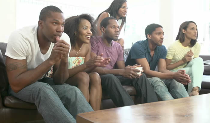 Change Your Friends If They Do Not Talk About Business, Wealth And New Opportunities