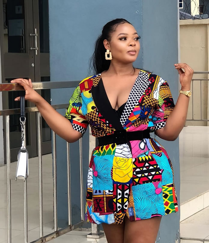 Nigeria’s Charlsy Asasa Print Shift Dress Is Taking Over The African ...