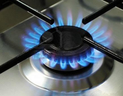 Cellphone Usage In The Kitchen Poses Fire Threat – GNFS